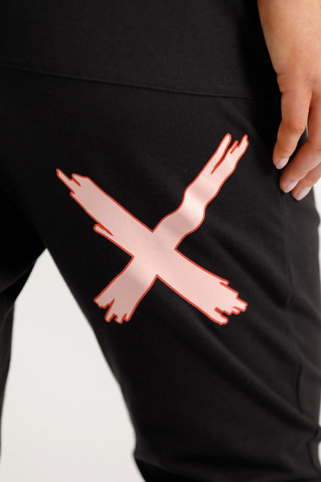 3/4 Apartment Pants Black with Blossom Berry X - PREORDER DELIVERY END AUGUST