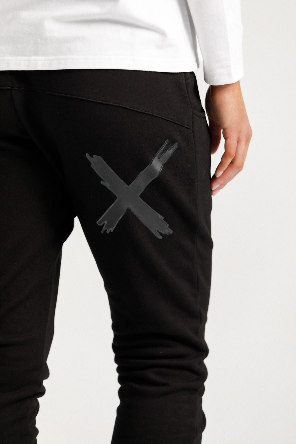 Alpine Apartment Pants Black with Black Matte/Gloss X