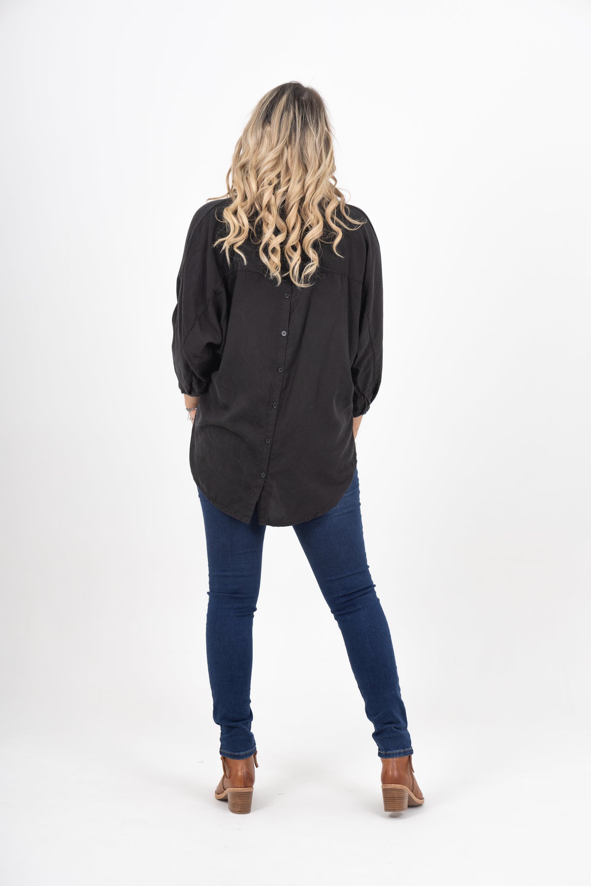 Bonny Button Back Top Black