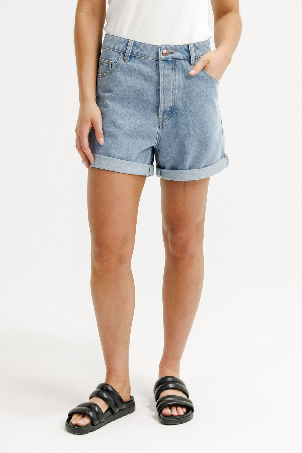 Oliver Shorts Stonewash