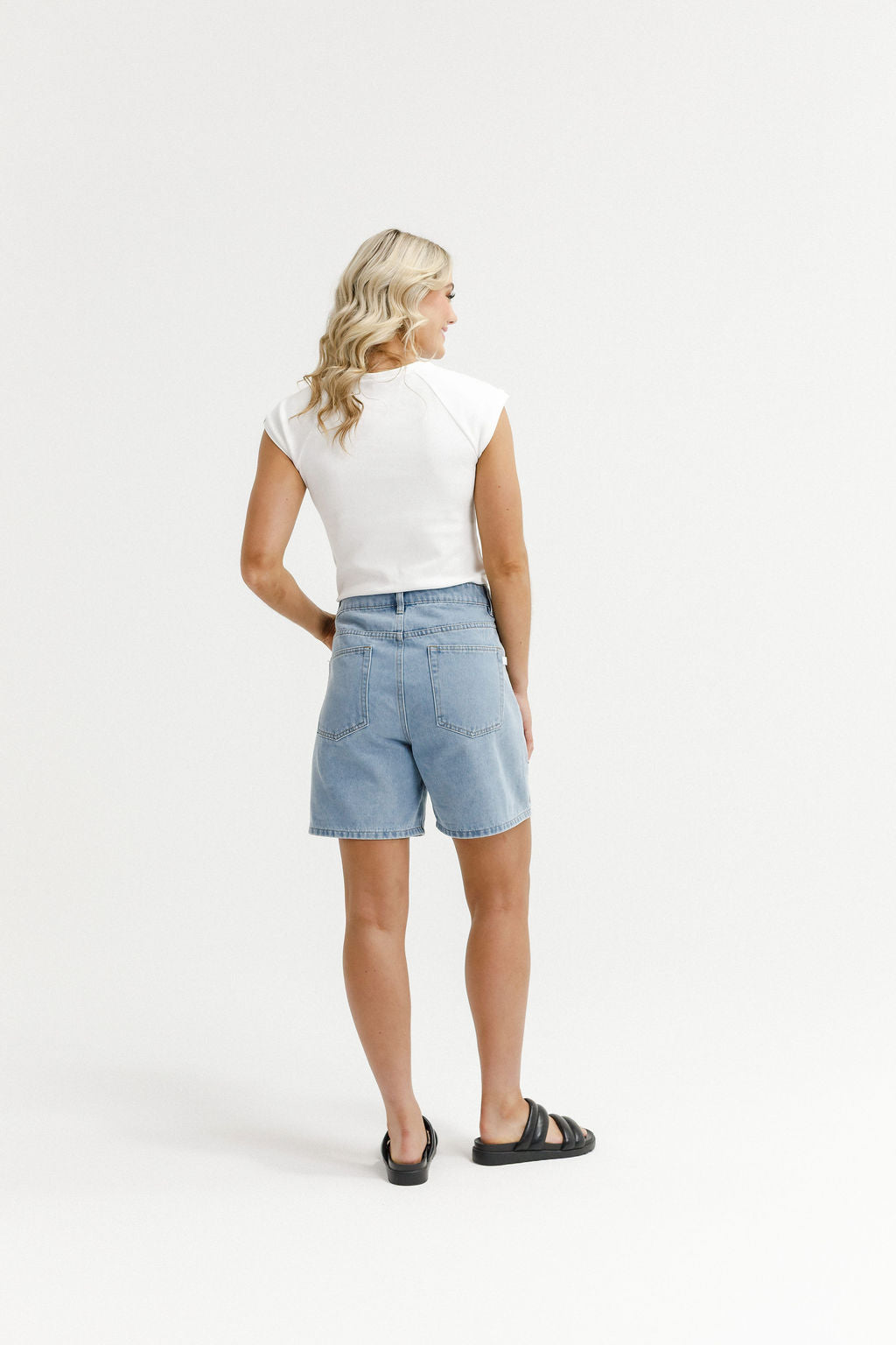 Oliver Shorts Stonewash