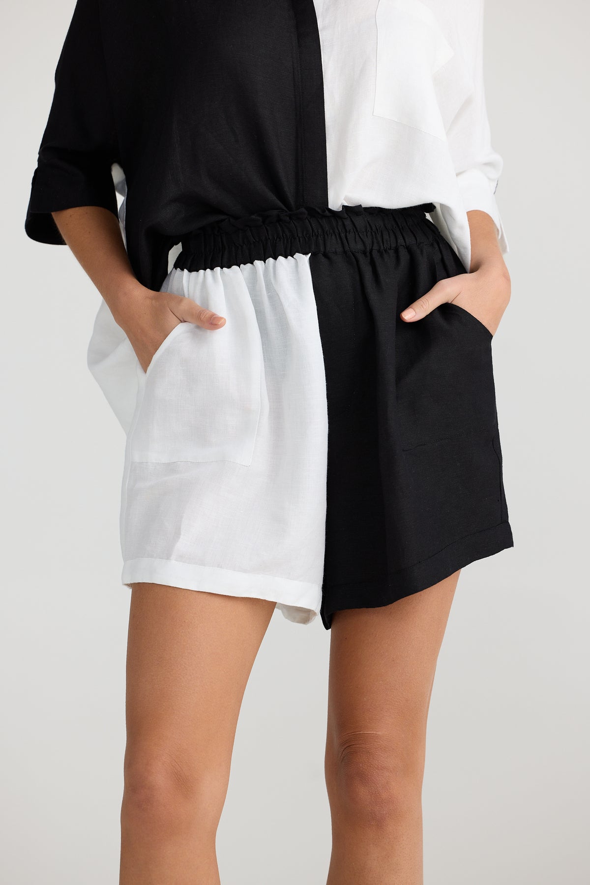 Checker Short Black/White