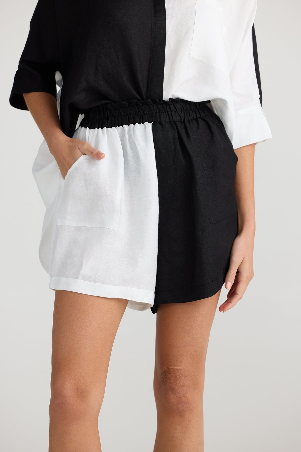 Checker Short Black/White