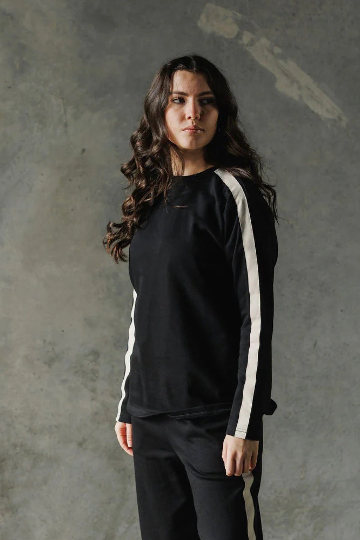 Long Sleeve Chris Tee Black And Sand