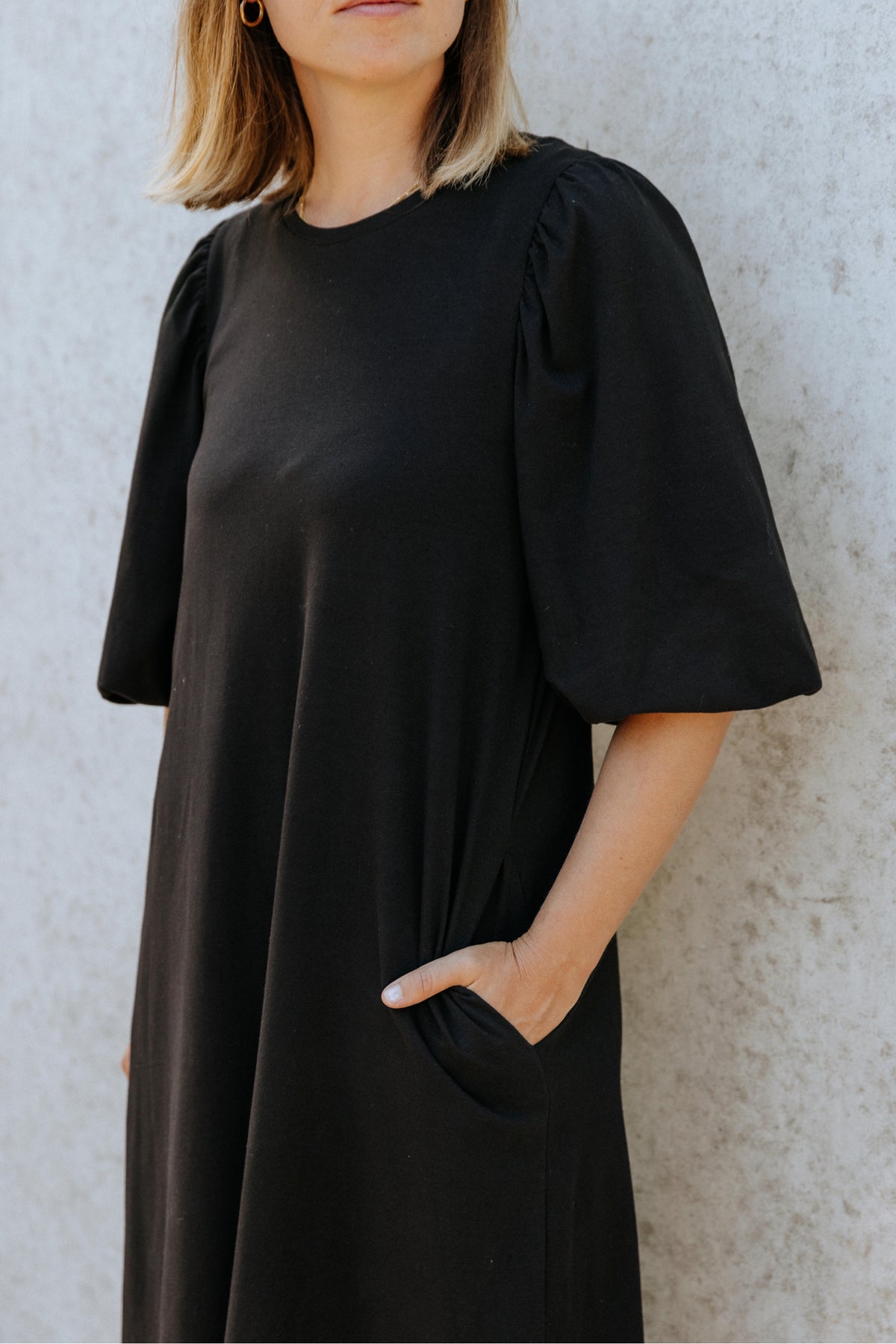 Ivy Midi Dress Black