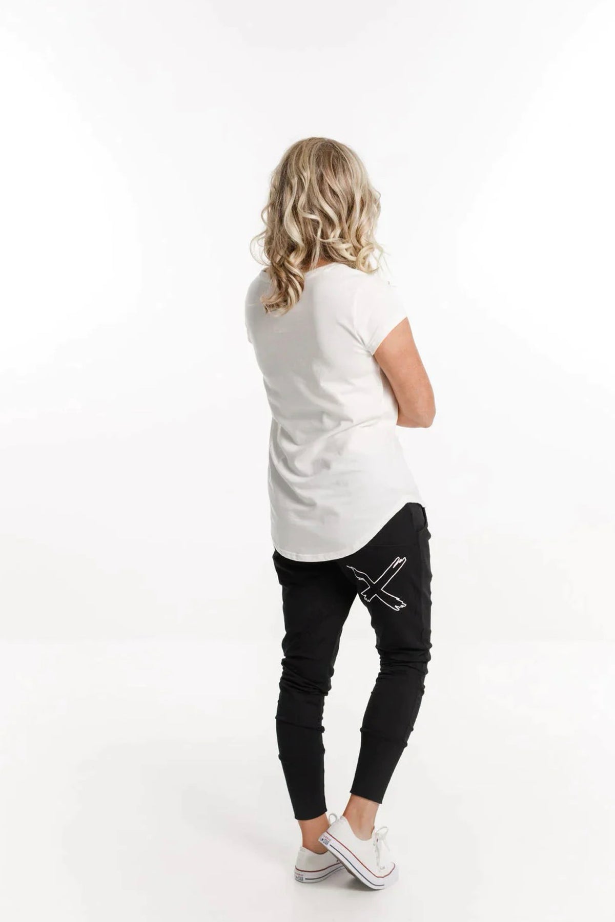 Apartment Pants Winter Black With White X Outline