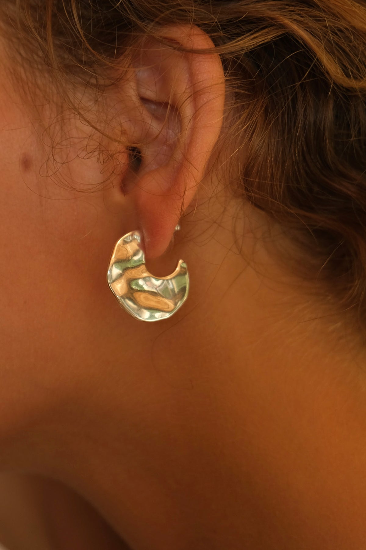 Sculptured Earrings Gold