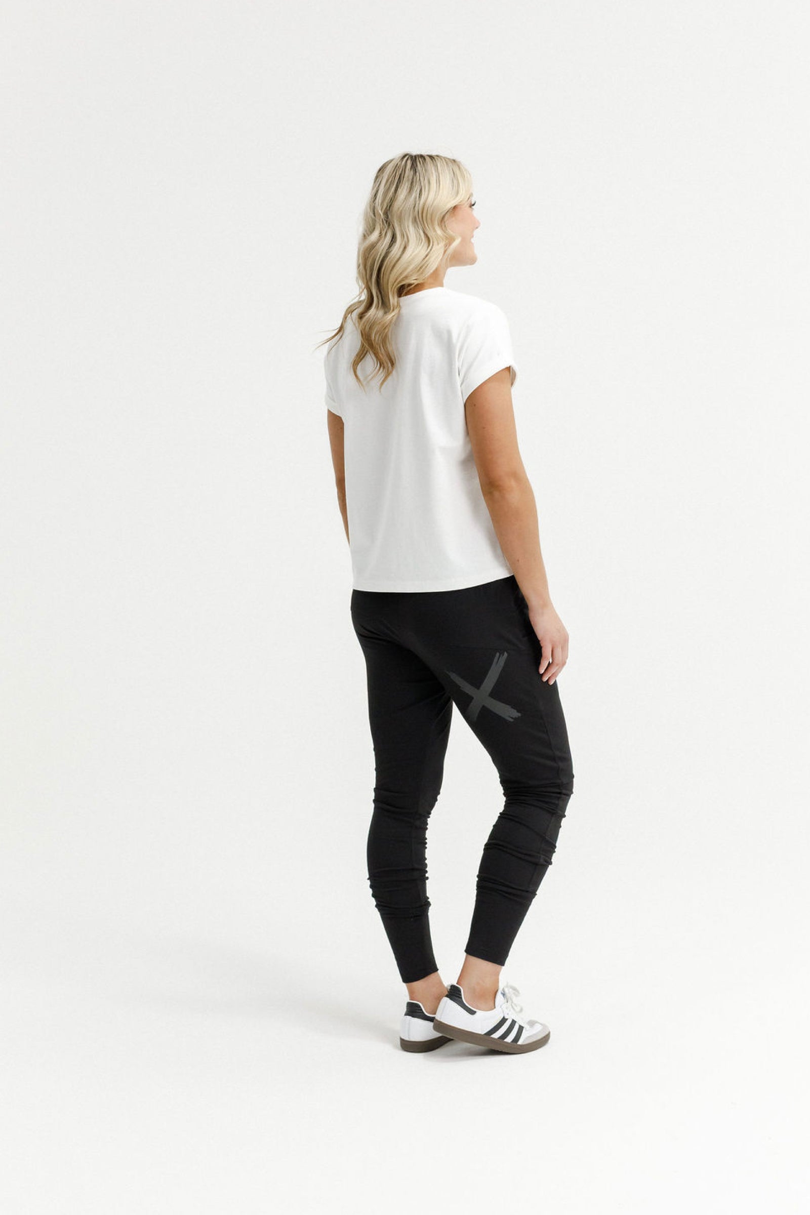 Apartment Pants Black With Black X
