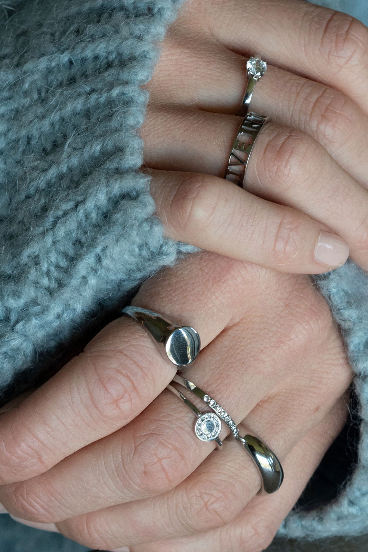 Ring Steel Thin With Crystals Silver