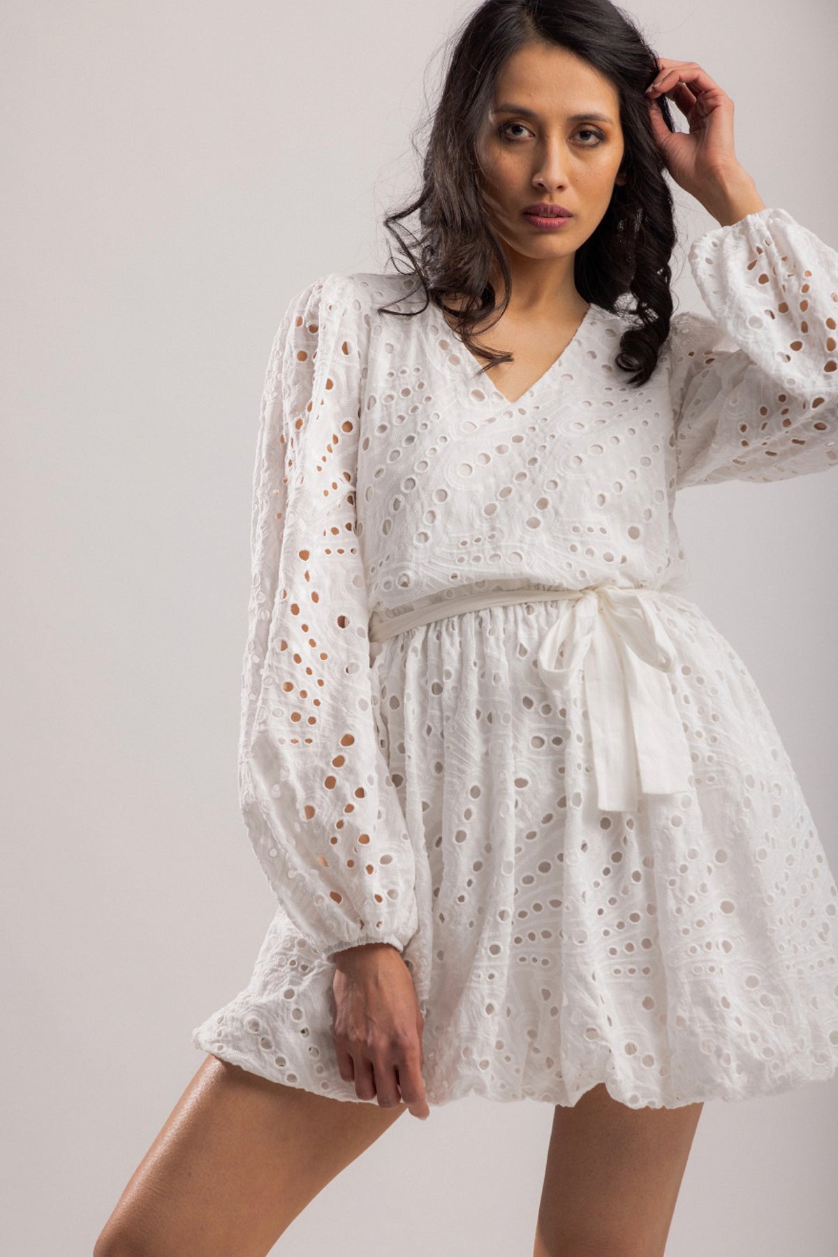Oyster Dress White Lace