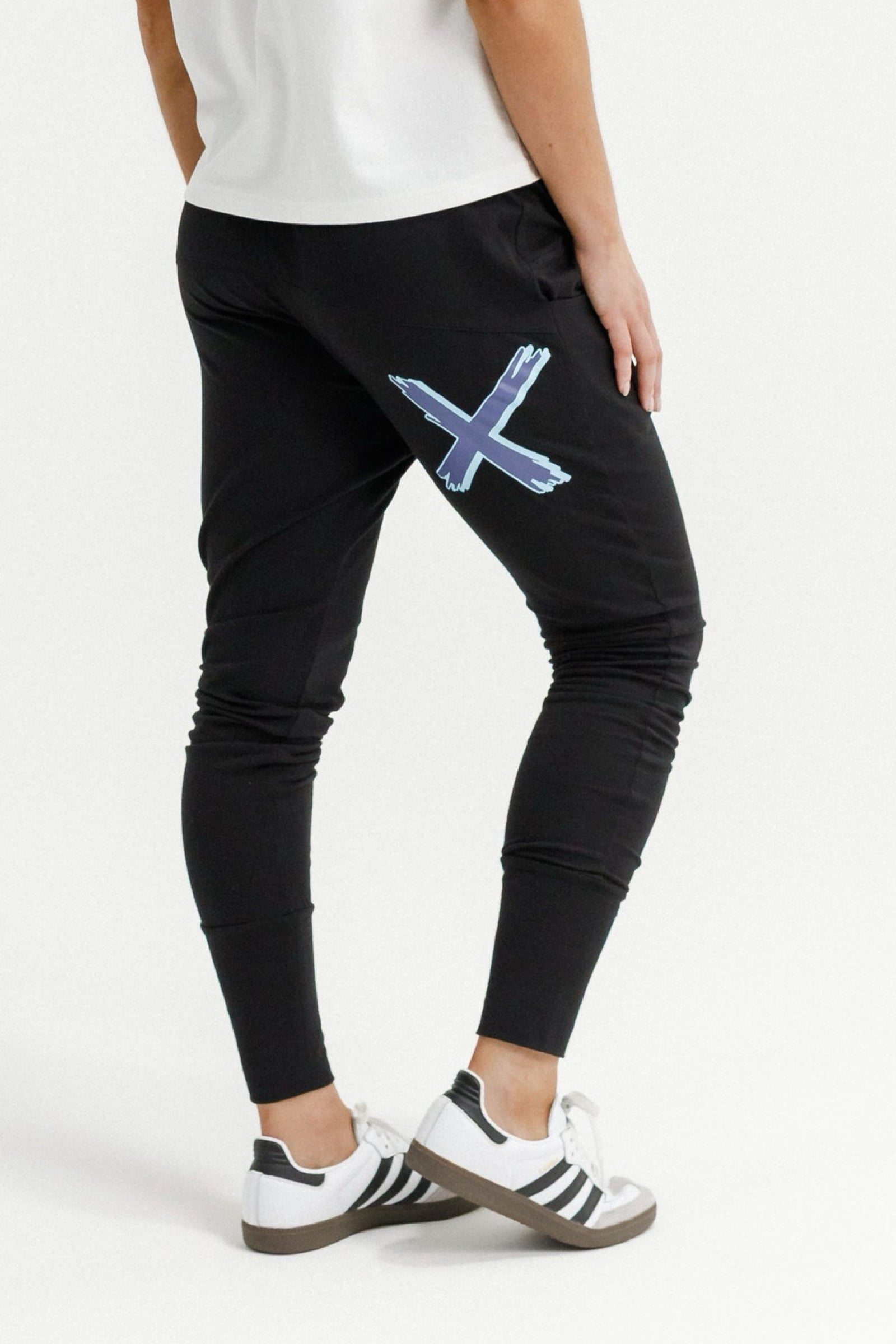 Apartment Pants Black With Marine Blue Shadow X