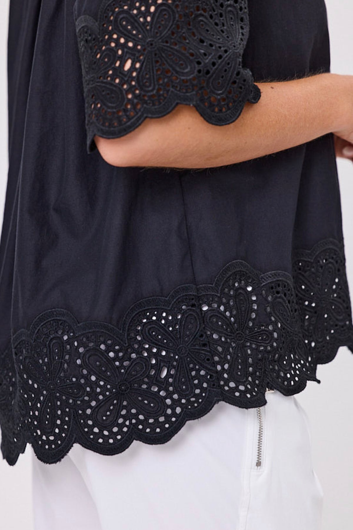 Guipure Top Black - PREORDER DELIVERY MID SEPT