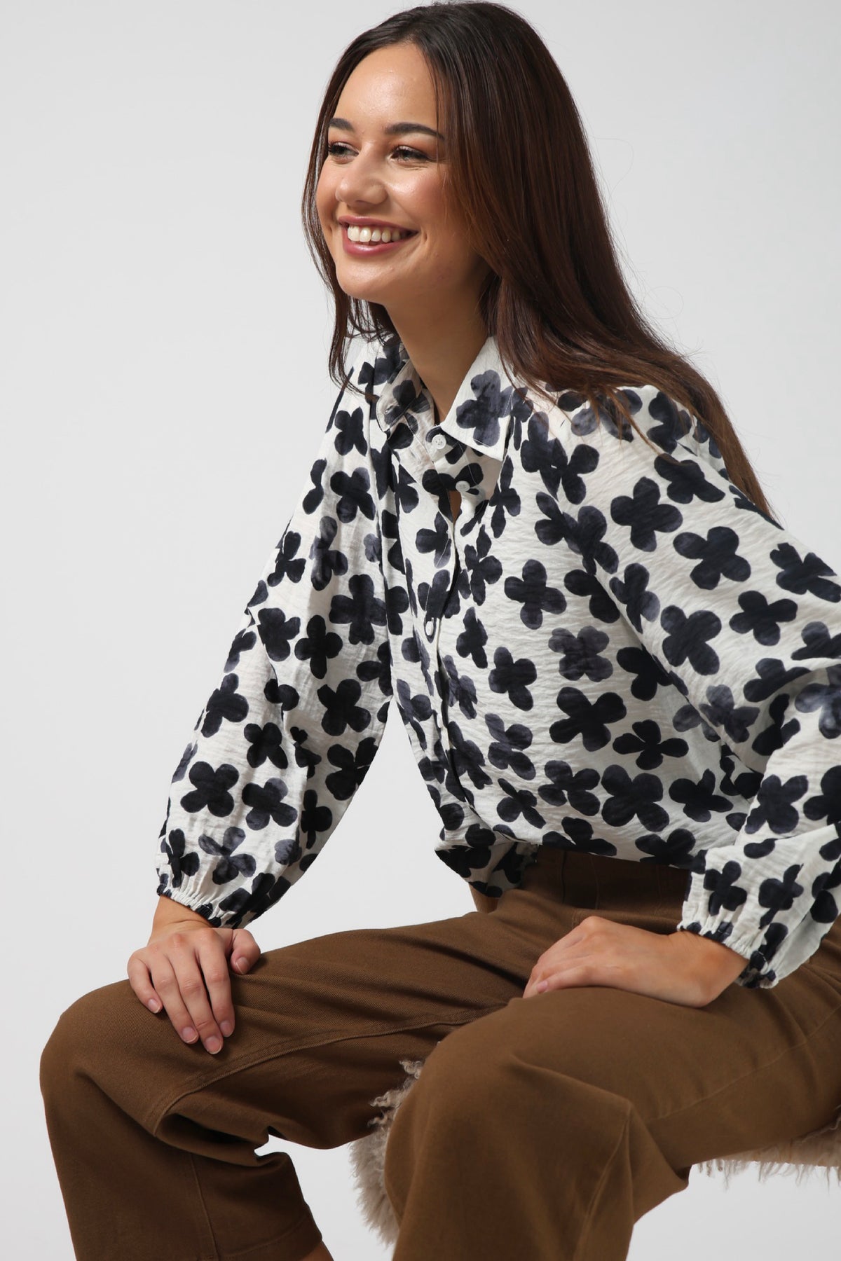 Charlotte Shirt Navy Flowers