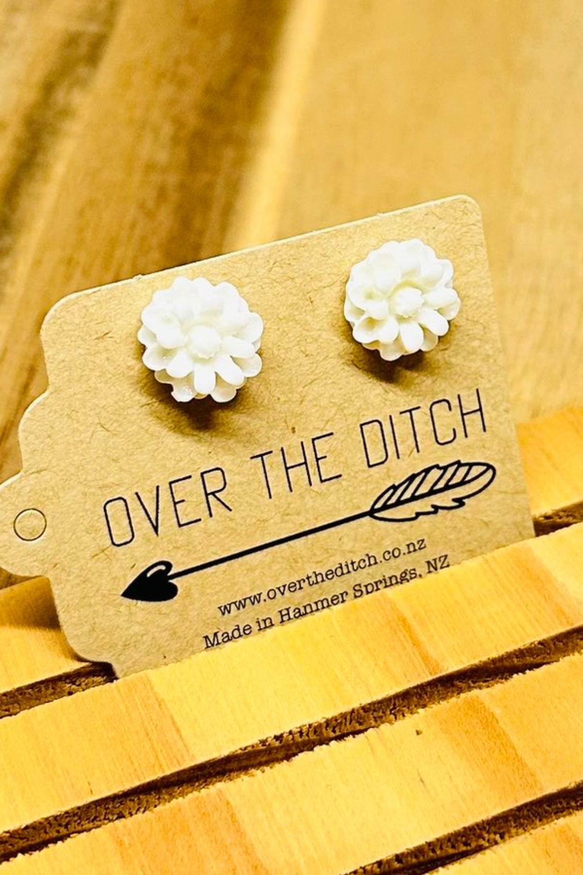 Cream Dahlia Studs