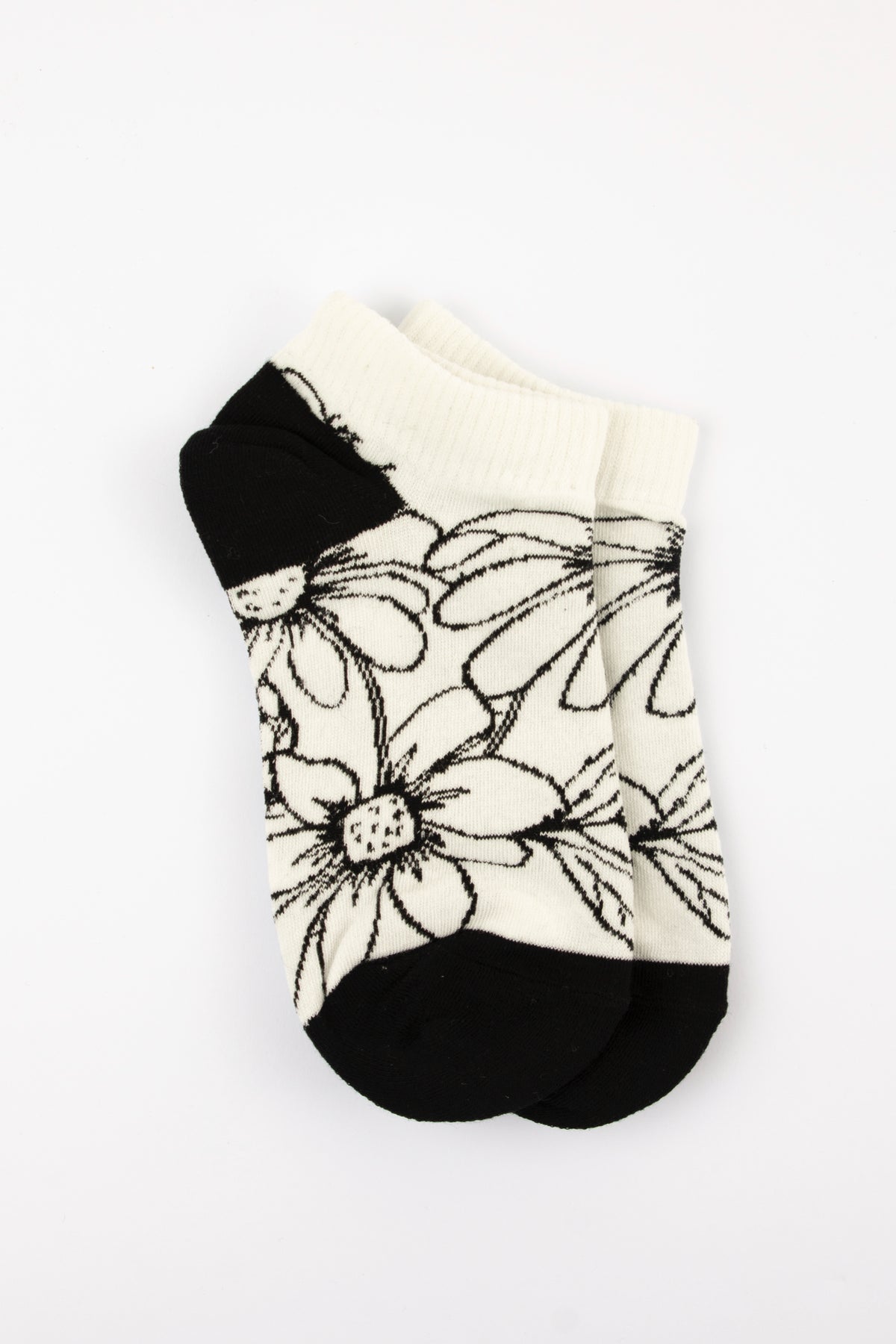 Black And White Etched Flowers Socks