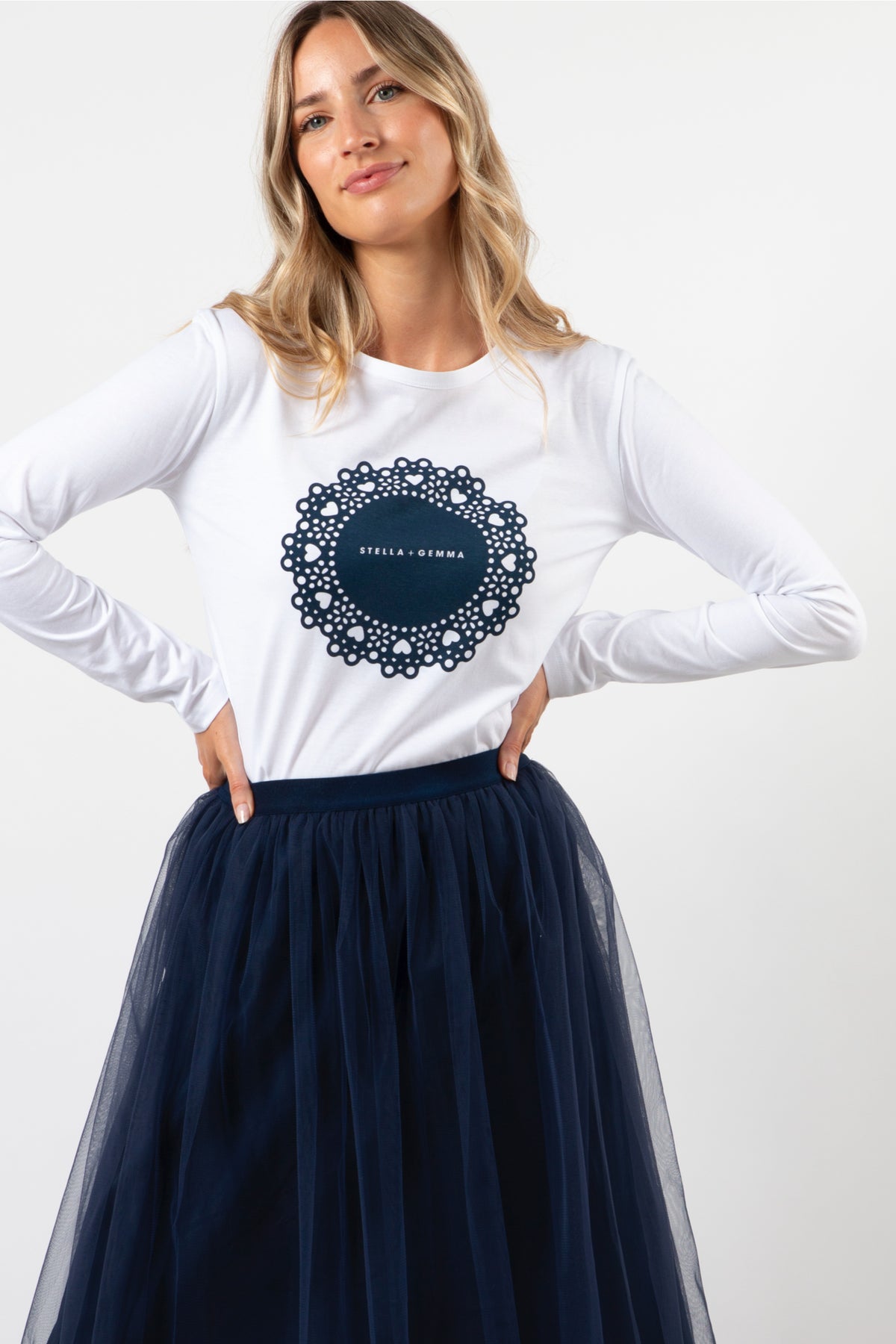 LS Tee White With Navy Doily
