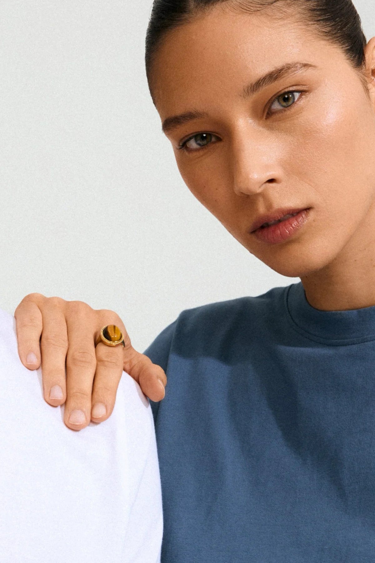 Between Recycled Brown Ring Gold Plated