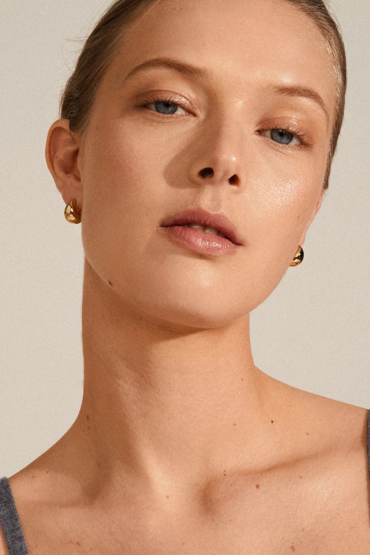 Alexane Chunky Mini Hoop Earrings Gold-Plated