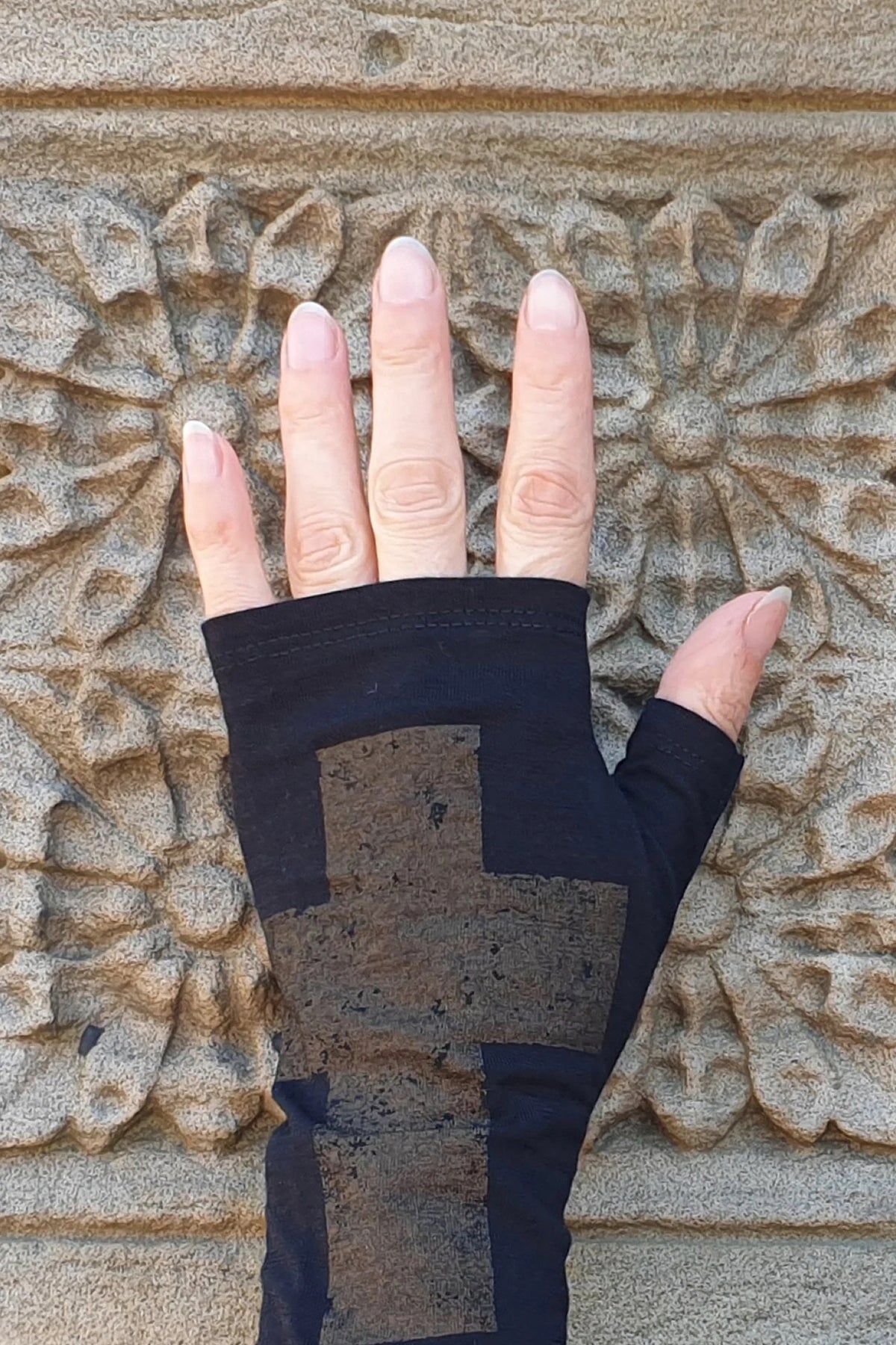 Black Cross Print Bronze Lead Merino Fingerless Gloves