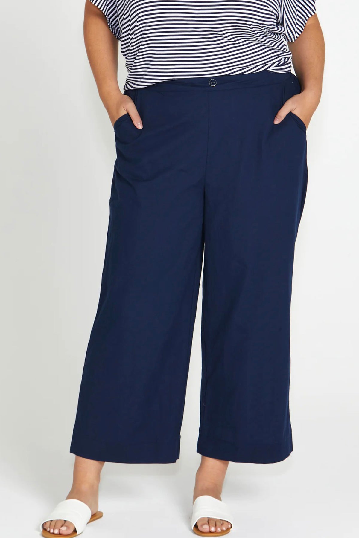 Montague Pant Navy