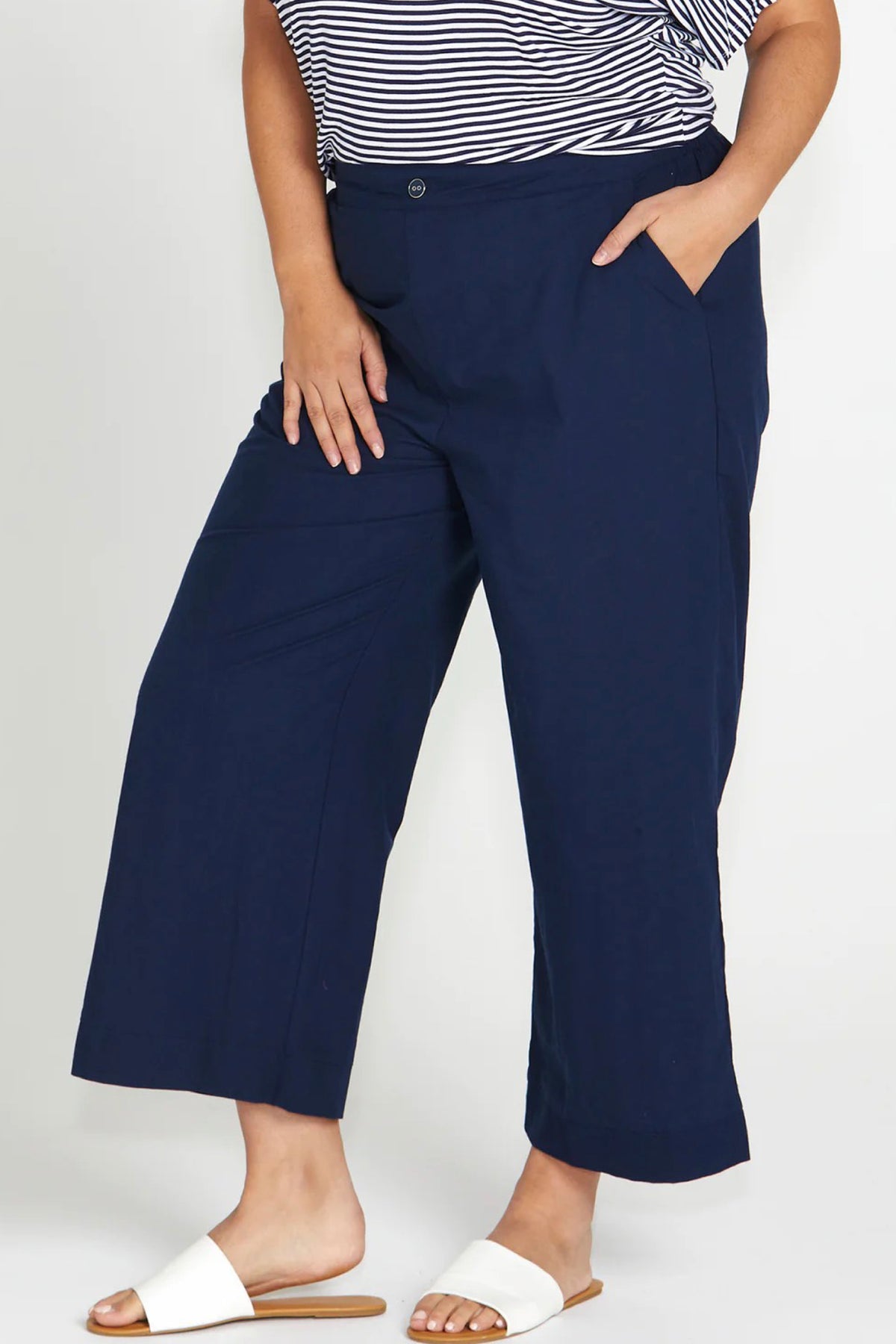 Montague Pant Navy