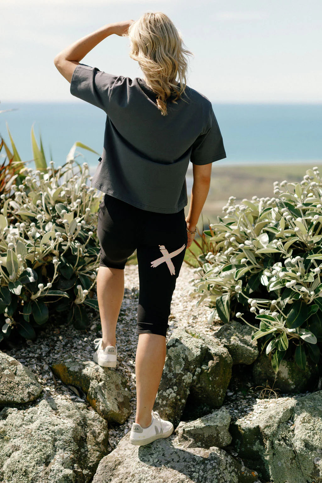 3/4 Apartment Pants Black With Blossom Daisy X