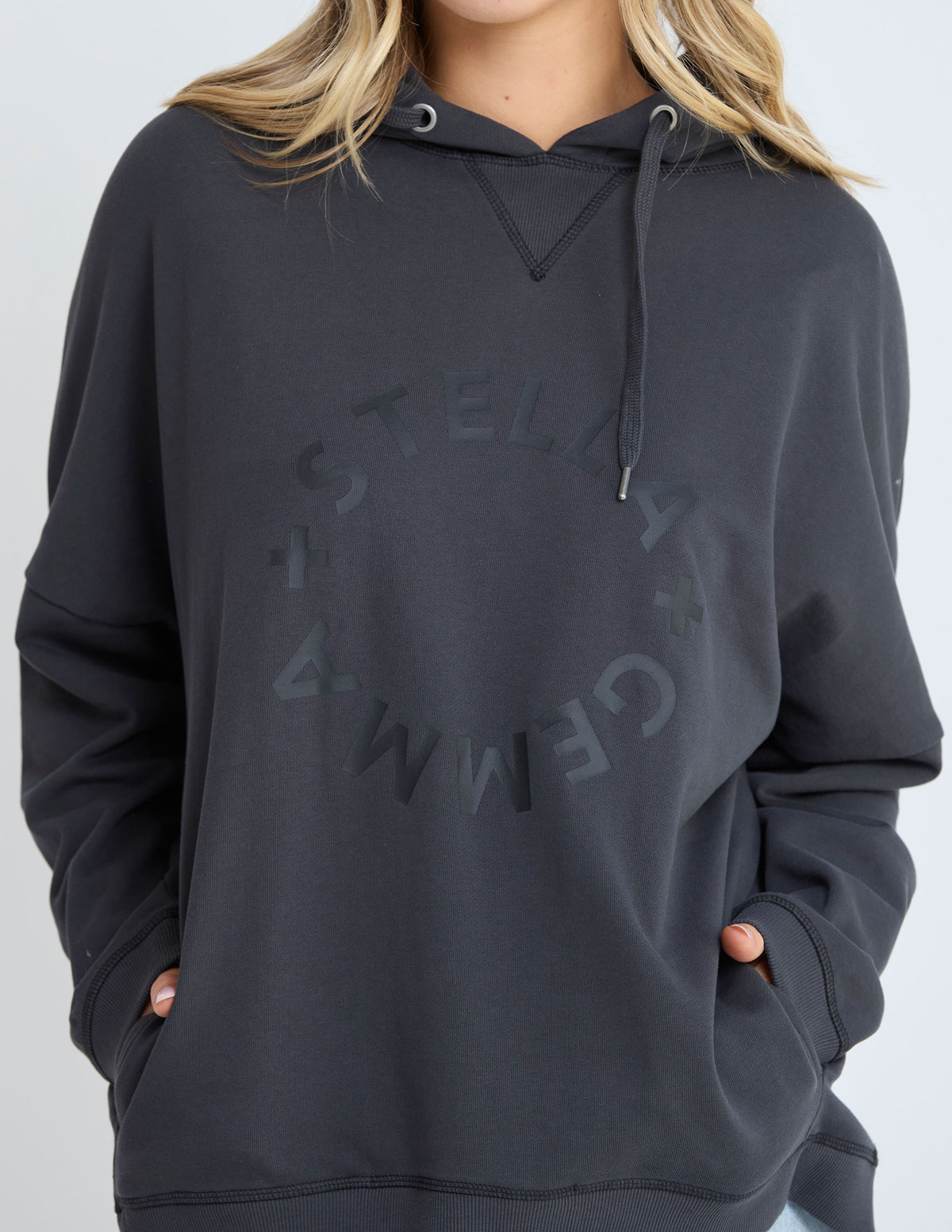 Newport Hoodie Aged Black