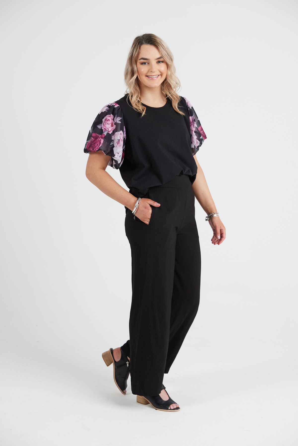 Black Essential Wide Leg Pant