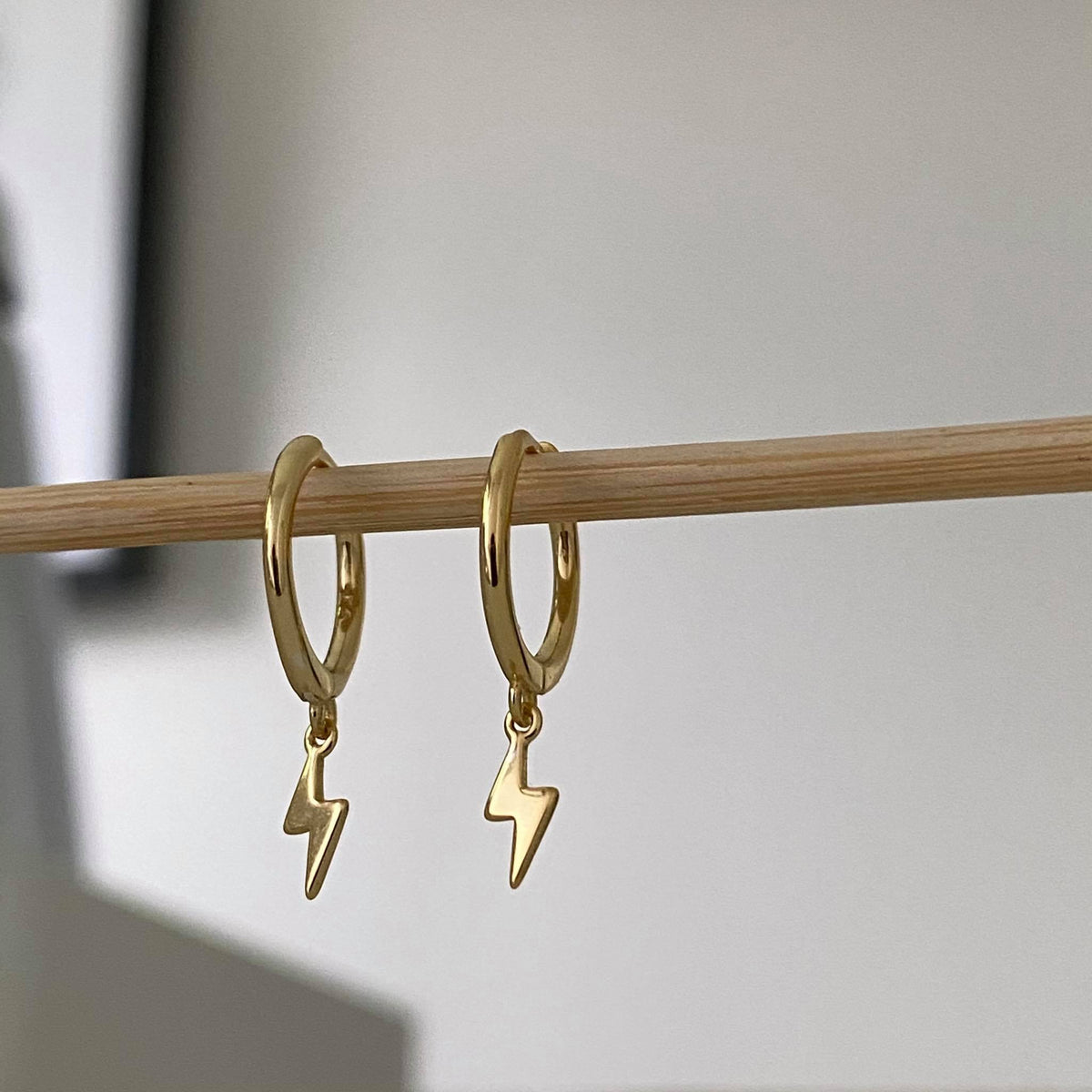 Bolt Earring Gold