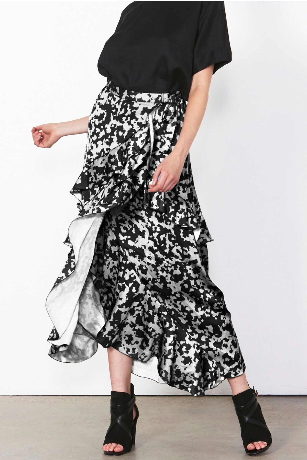 Midnight Flyer Skirt Abstract