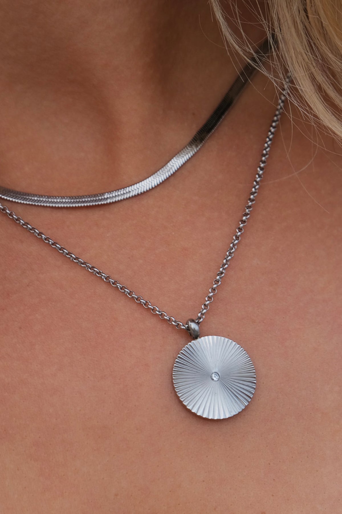 Short Chain Steel Snake Necklace Silver